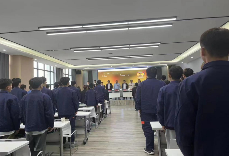 機(jī)電汽車(chē)工程系召開(kāi)第二次學(xué)生代表大會(huì)