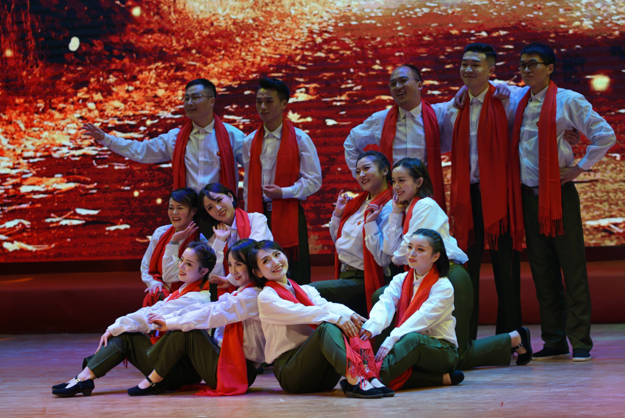 畢節(jié)工業(yè)職業(yè)技術(shù)學院迎新晚會