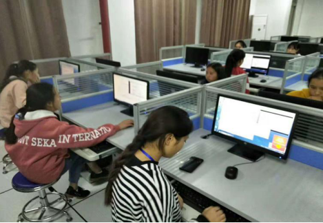 C世界協(xié)會活動照片