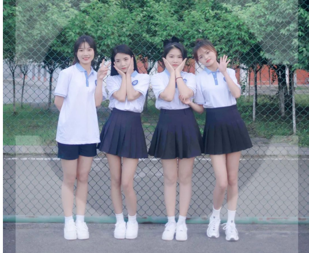 放飛夢(mèng)想 奔赴未來——畢業(yè)照花絮來襲！