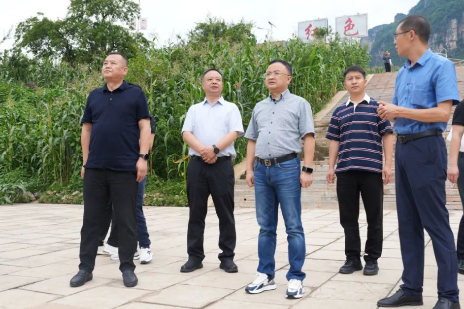 李涌、邱國援帶隊(duì)到鄉(xiāng)村振興聯(lián)系點(diǎn)開展幫扶調(diào)研