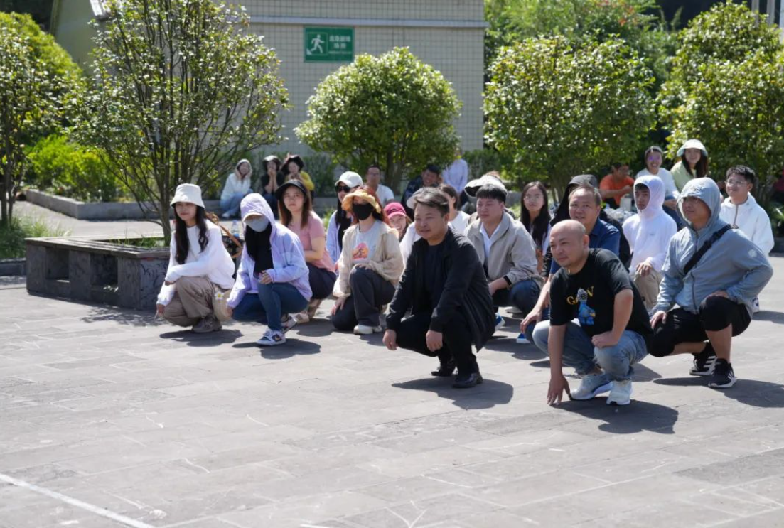 躬耕教壇·強(qiáng)國(guó)有我——畢節(jié)工業(yè)職業(yè)技術(shù)學(xué)院開展慶祝第39個(gè)教師節(jié)團(tuán)建活動(dòng)