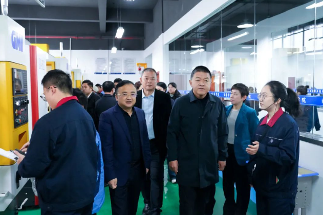 畢節(jié)市委副書記、市長吳東來一行赴我院指導(dǎo)調(diào)研